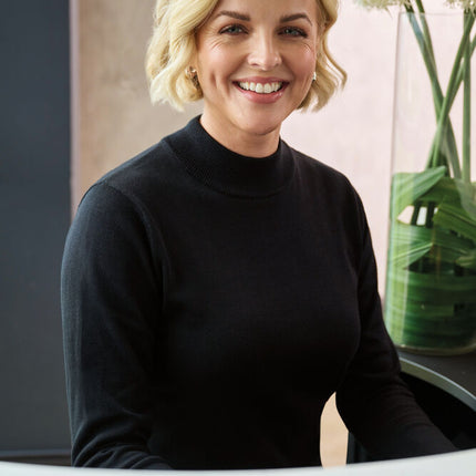 Women's Golden Turtleneck Jumper (BT2389)