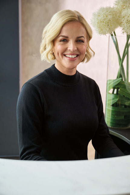 Women's Golden Turtleneck Jumper (BT2389)